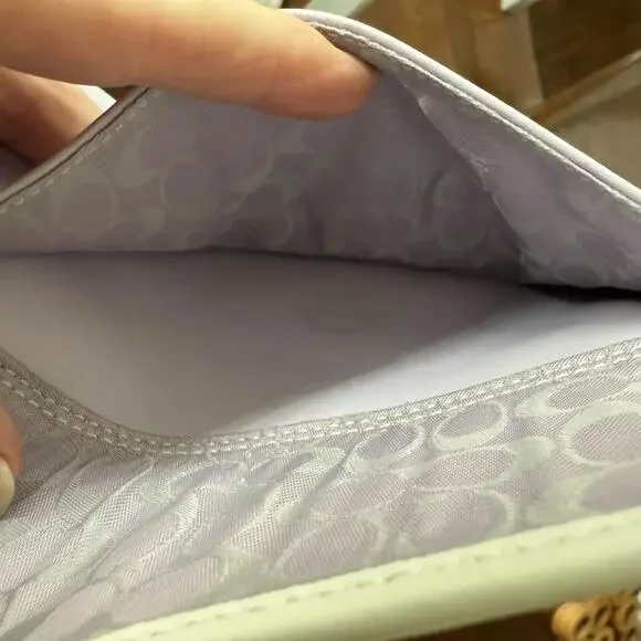 VTG Coach Wristlet Wallet Bag Envelope Clutch Lavender/Lilac Leather W/Dustbag - Picture 4 of 9